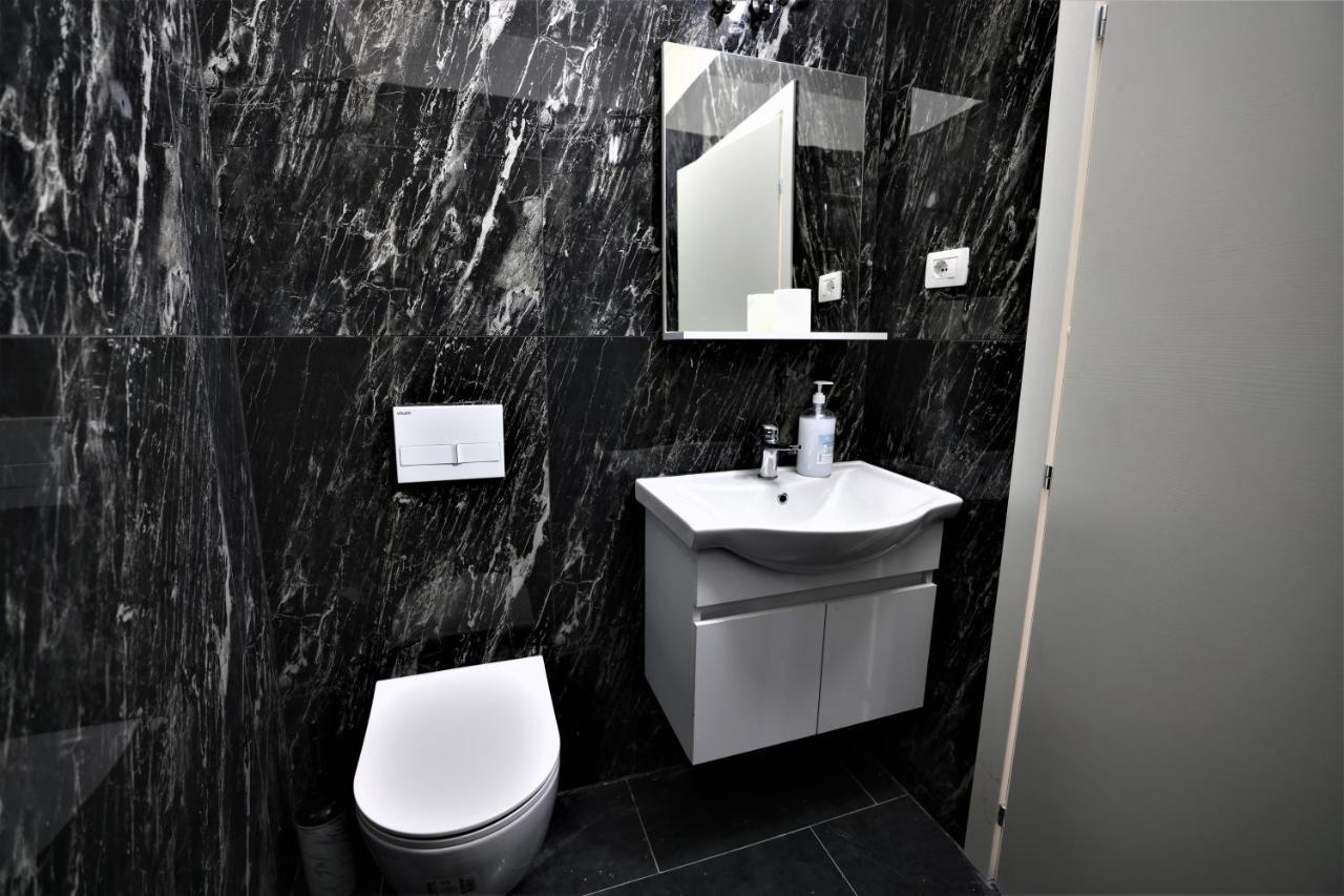 Stylish 1-Bedroom In Tirana #2 Exterior foto